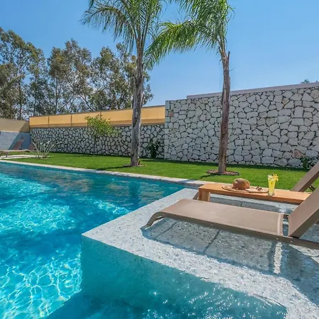 Viohouses - Luxury Private Pool וילה *
