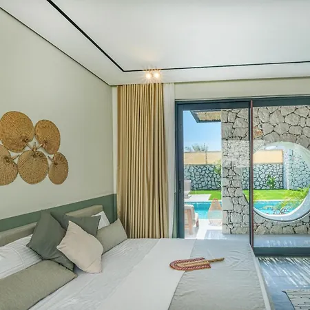Viohouses - Luxury Private Pool 페티예